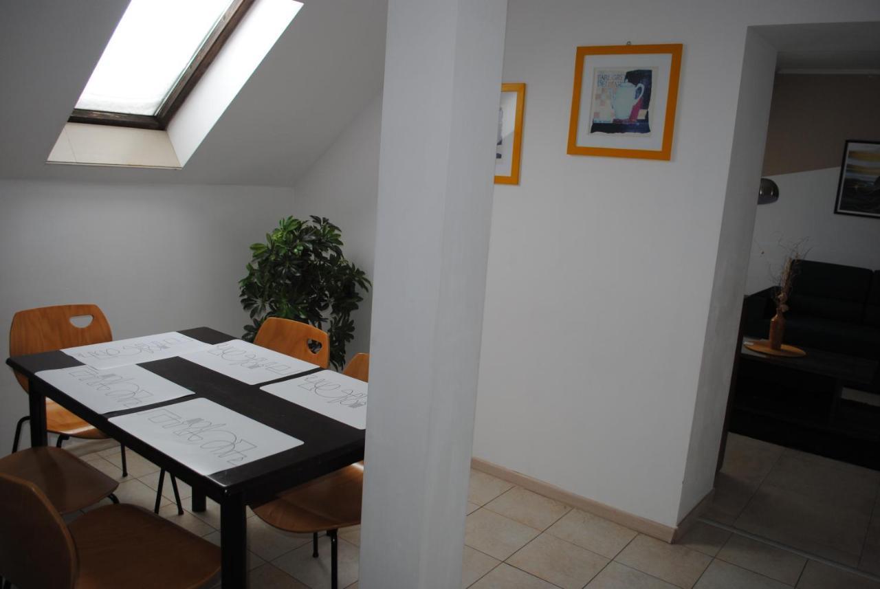 Dog Friendly Dom, Apartamenty Wichrowe Wzgorza Z Basenem Brenna ウストロン エクステリア 写真