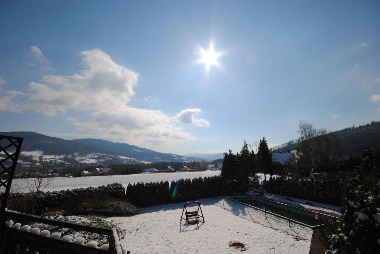 Dog Friendly Dom, Apartamenty Wichrowe Wzgorza Z Basenem Brenna ウストロン エクステリア 写真