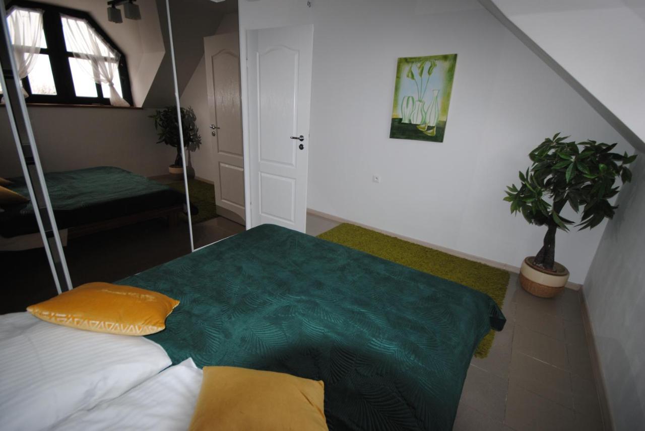 Dog Friendly Dom, Apartamenty Wichrowe Wzgorza Z Basenem Brenna ウストロン エクステリア 写真