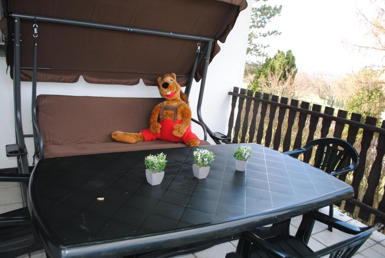 Dog Friendly Dom, Apartamenty Wichrowe Wzgorza Z Basenem Brenna ウストロン エクステリア 写真