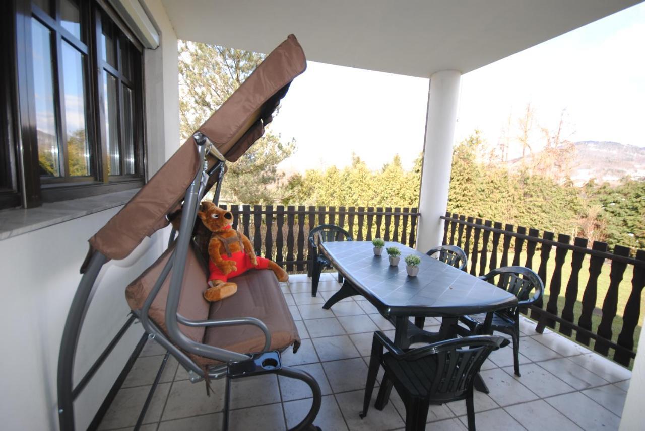 Dog Friendly Dom, Apartamenty Wichrowe Wzgorza Z Basenem Brenna ウストロン エクステリア 写真