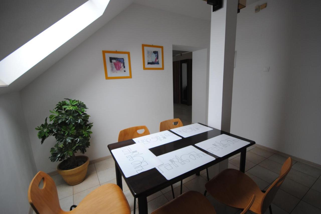 Dog Friendly Dom, Apartamenty Wichrowe Wzgorza Z Basenem Brenna ウストロン エクステリア 写真