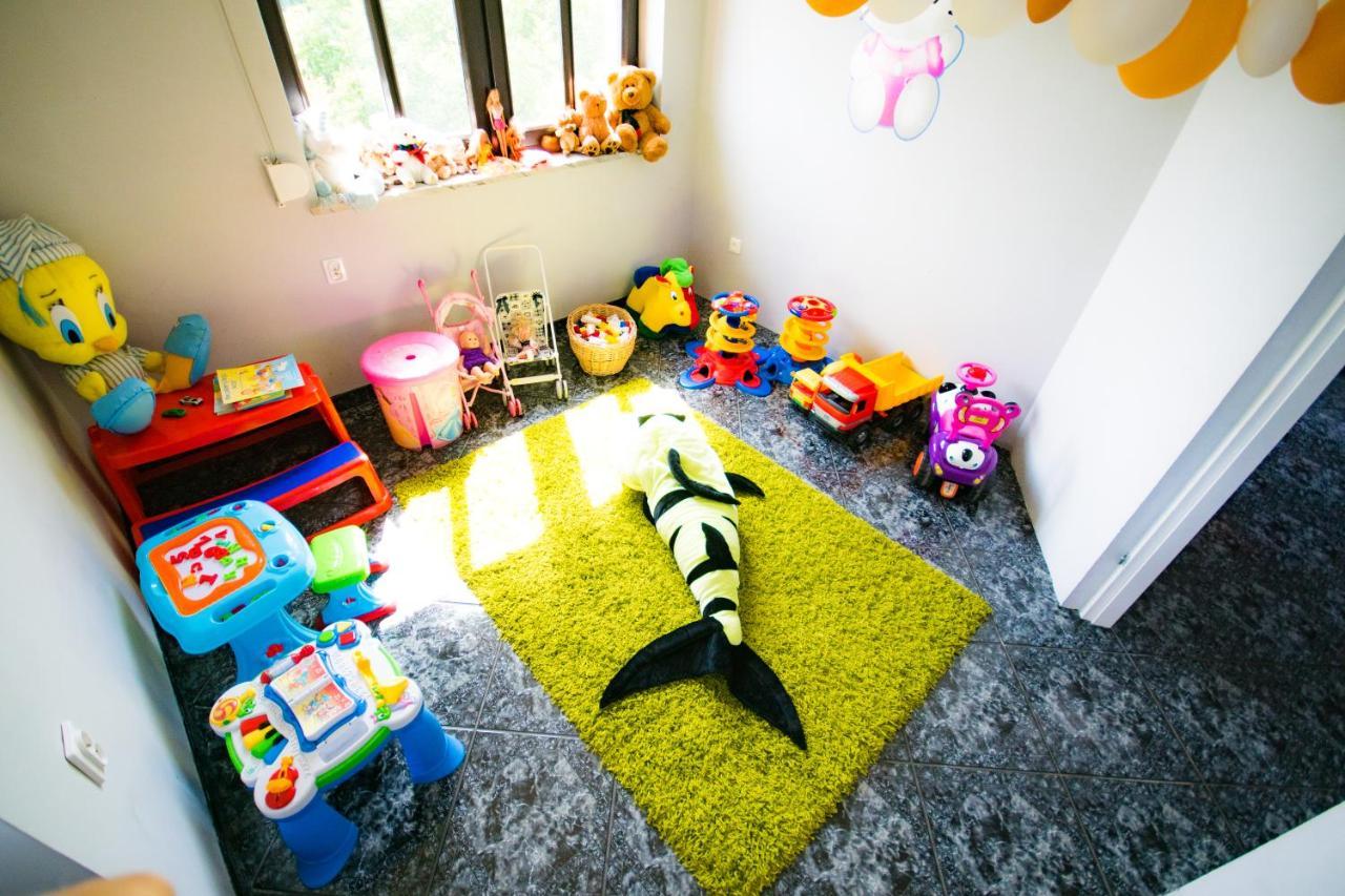 Dog Friendly Dom, Apartamenty Wichrowe Wzgorza Z Basenem Brenna ウストロン エクステリア 写真