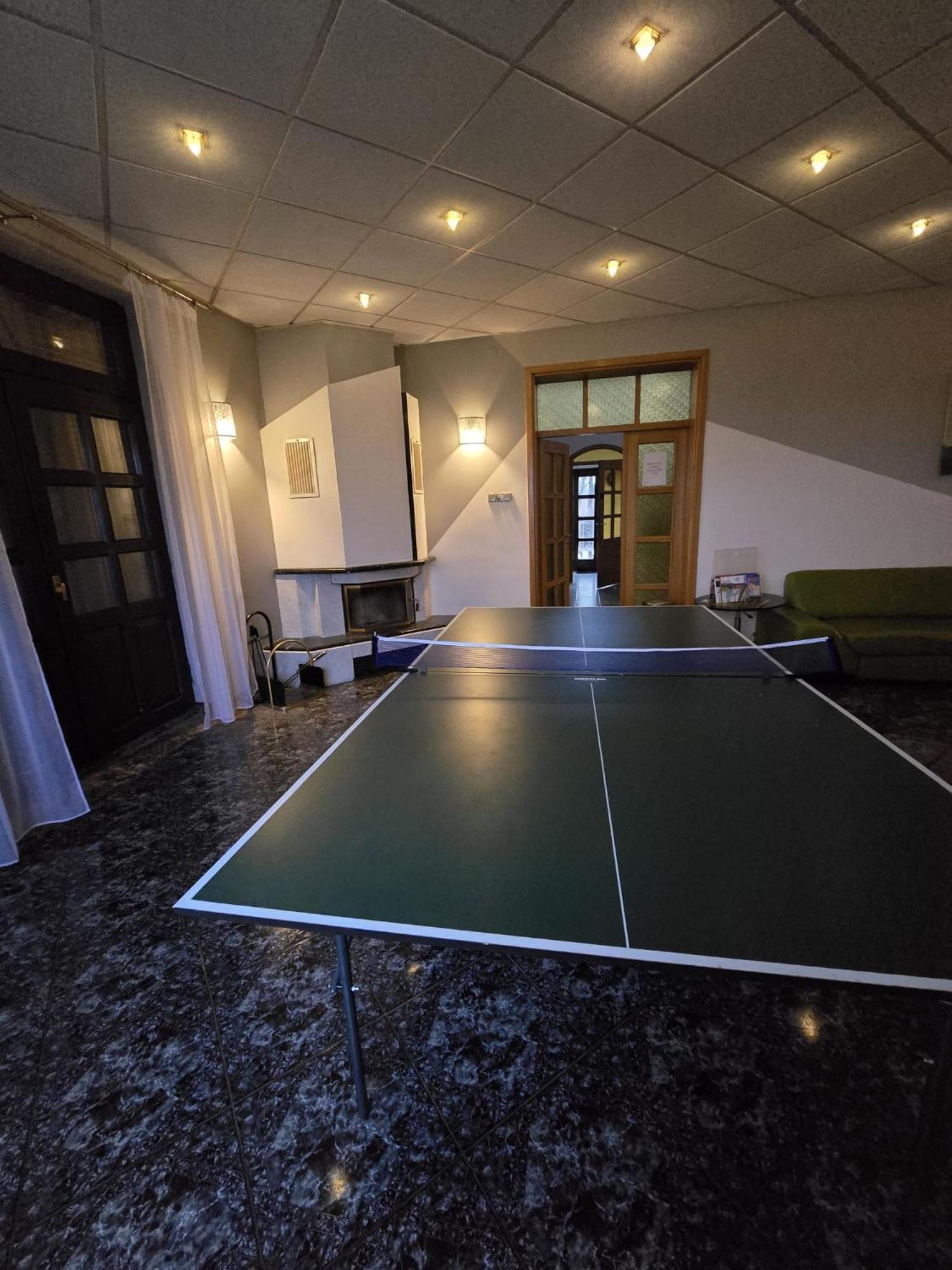 Dog Friendly Dom, Apartamenty Wichrowe Wzgorza Z Basenem Brenna ウストロン エクステリア 写真