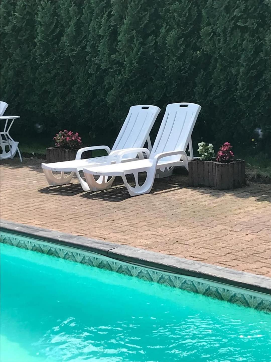 Dog Friendly Dom, Apartamenty Wichrowe Wzgorza Z Basenem Brenna ウストロン エクステリア 写真